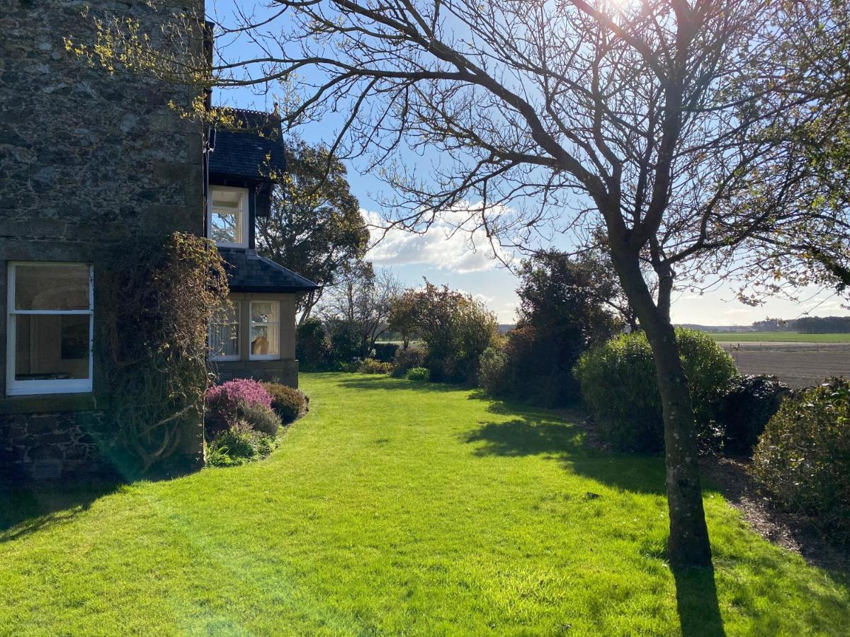 Vicarsford Farmhouse With Hot Tub Leuchars Экстерьер фото
